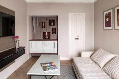 Lake Front Suite