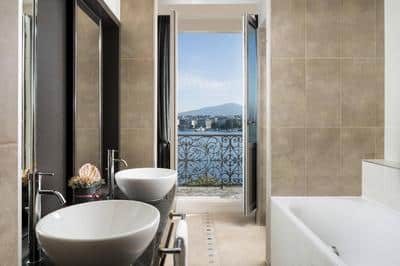 Lake Front Junior Suite