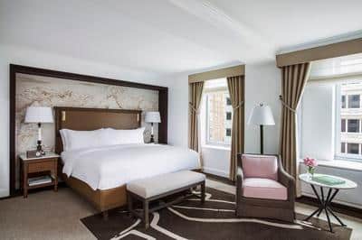 Avenue View Room