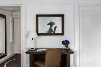 Avenue View Room