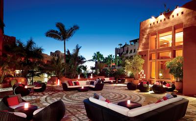 Lobby Bar