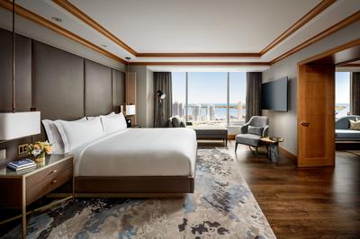 Ritz-Carlton Suite