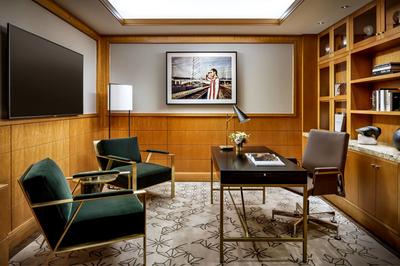Ritz-Carlton Suite