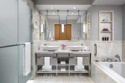 Club Level Deluxe Guest Room