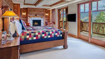 Three Bedroom Penthouse 906