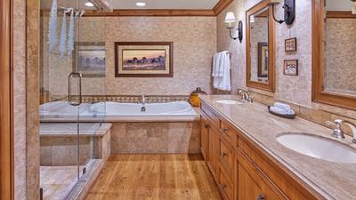 Three Bedroom Penthouse 906