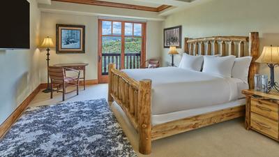 Three Bedroom Penthouse 906