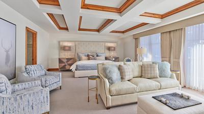 Three Bedroom Penthouse 905