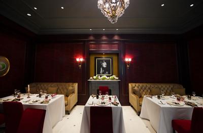 La Table Krug by Y