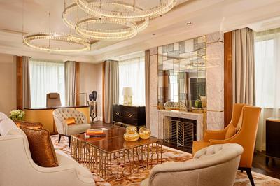 Ritz-Carlton Suite