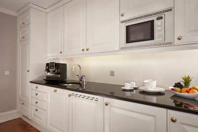 The Ritz-Carlton Suite