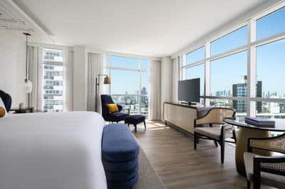 Club City View Room