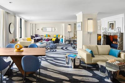 Club Lounge