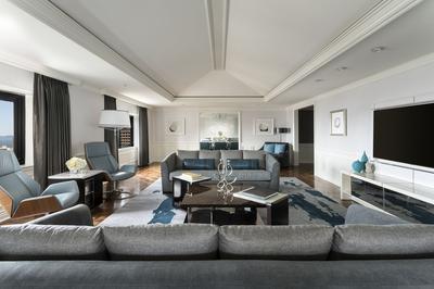 Ritz-Carlton Suite