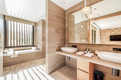 Red Tail 2 Bedroom Suite