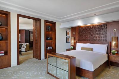 1-Bedroom Ocean Suite