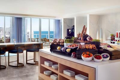 Club Lounge