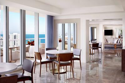 Club Lounge