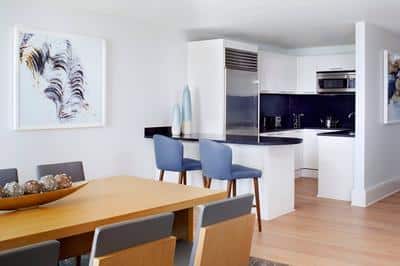 The Ritz-Carlton Residential Suite - Kitchen & Din