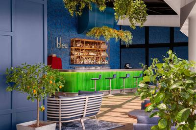 Bleu Lounge