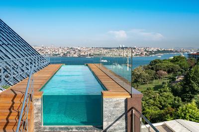 Infinity Pool