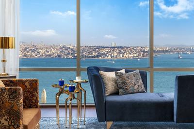 Ritz Carlton Suite