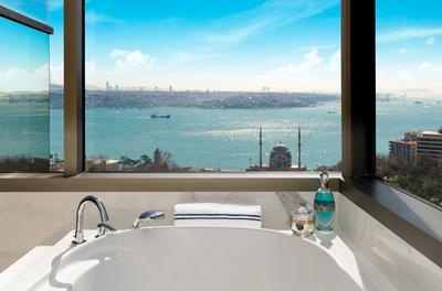 Ritz Carlton Suite
