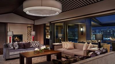 Ritz-Carlton Suite