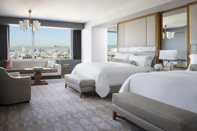 Club Junior Suite- 2 Queen