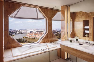 Club Deluxe Kallang