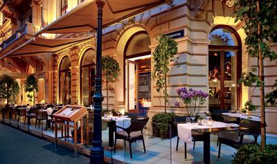 Dstrikt Steakhouse