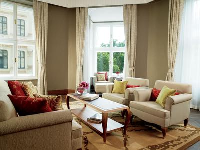 Premium Executive Suite