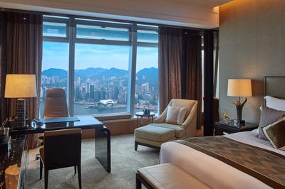 Deluxe Victoria Harbour Room