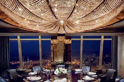 The Ritz-Carlton Suite – Victoria Habour