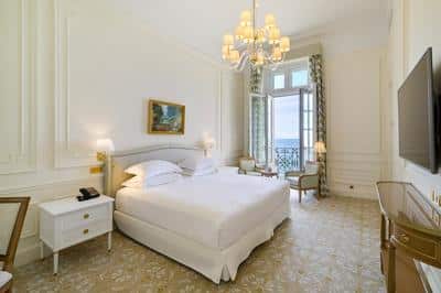 1 King Classic Deluxe Ocean View