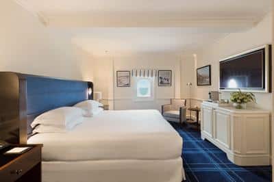 Junior Suite Cruise Liner