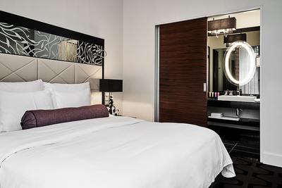 Superior Room, Guest Room, 1 King, Balcony
