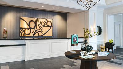 The Lindy Renaissance Charleston Hotel image
