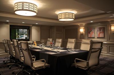 The Lindy Renaissance Charleston Hotel image
