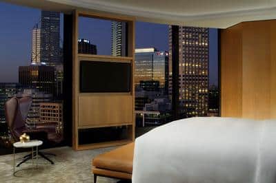 The Ritz-Carlton Suite
