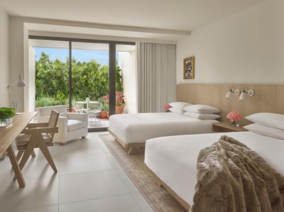 Deluxe Terrace, Guest Room, 2 Queen