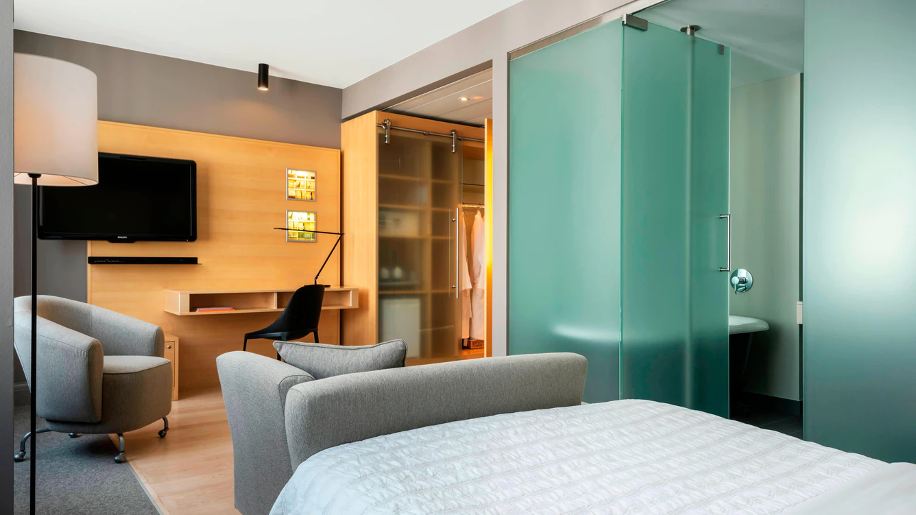 Classic, Guest Room, 1 Queen