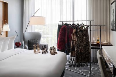 Guest room