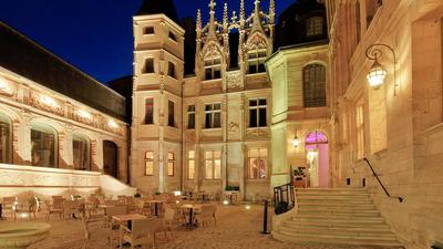 Hotel de Bourgtheroulde, Autograph Collection image