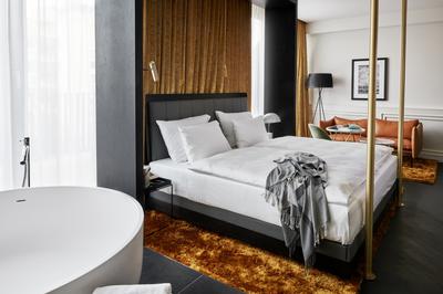 Premium Suite