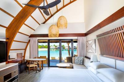Duplex Lagoon Bure Villa