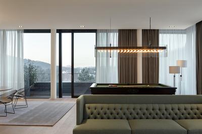 Roomers Suite, High Floor, Balcony, 1 King Bed