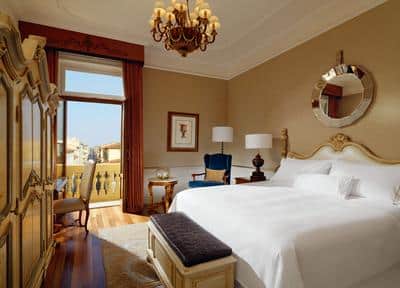 Deluxe Room with Arno River view