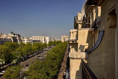 Eiffel Tower Presidential Suite