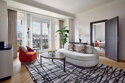 Eiffel Tower Presidential Suite